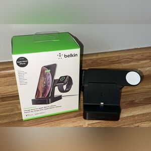 Belkin Black Dual Charging Dock for iPhone and Apple Watch